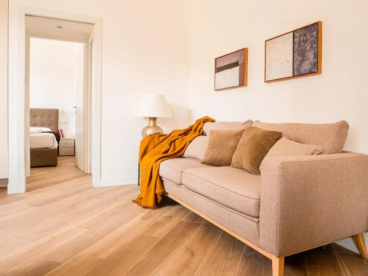 The Best Rent - Duomo deluxe two-bedroom apartment Milano
